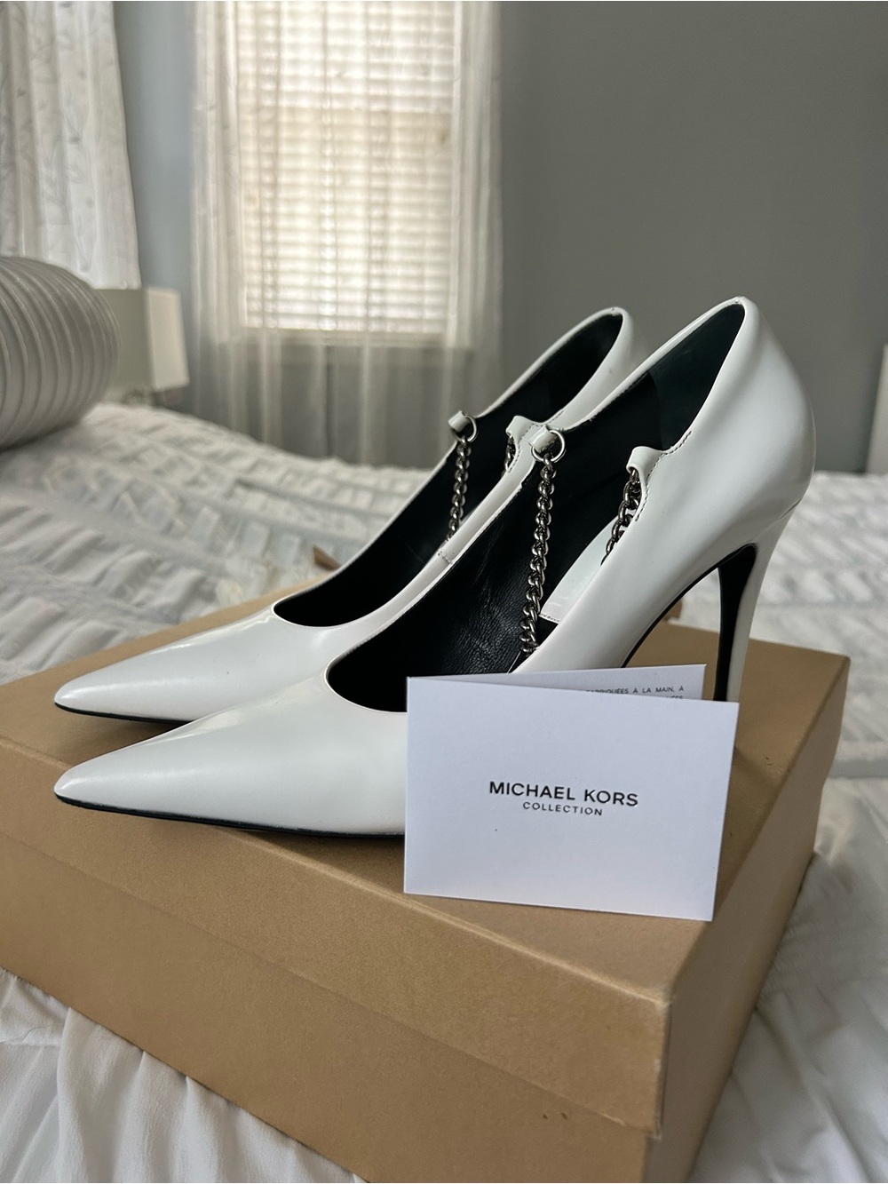 Michael Kors Collection White Pointed Leather Stiletto Pumps with Chain Detail